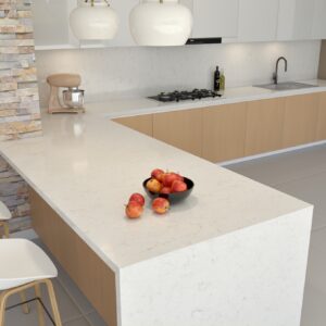 Belenco - Alinda 9113 5 Belenco Alinda kuvars yüzey, beyaz zemin altın damarlı tasarım